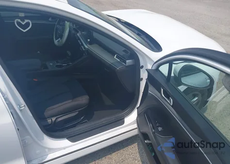 2023 Kia K5 Lxs из США, поврежденный, VIN 5XXG14J28PG195583